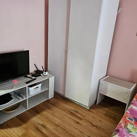 за гости на 1 홈스테이 *